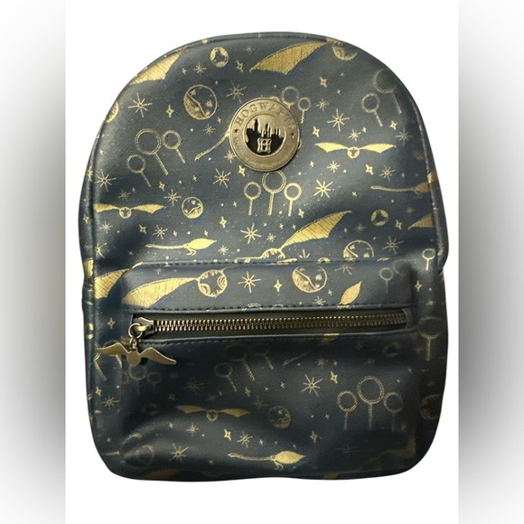 Harry Potter Navy & Gold Quidditch Mini Backpack - Picture 1 of 10
